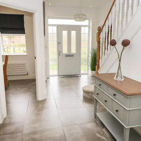 12 Lawnswood Crescent Holiday home Leeds (West Yorkshire)