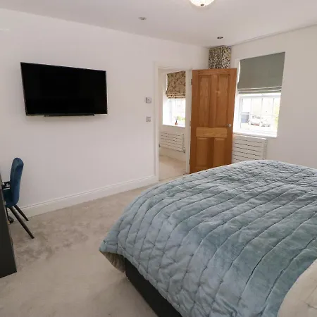 12 Lawnswood Crescent Holiday home Leeds (West Yorkshire)