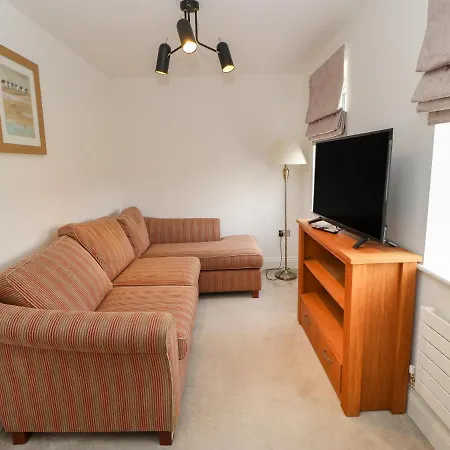 Holiday home 12 Lawnswood Crescent Leeds (West Yorkshire)