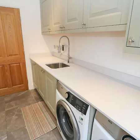 12 Lawnswood Crescent Holiday home Leeds (West Yorkshire)